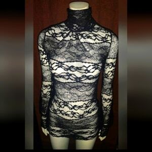 "Strawberry" Black Long Sleeve Lace Blouse